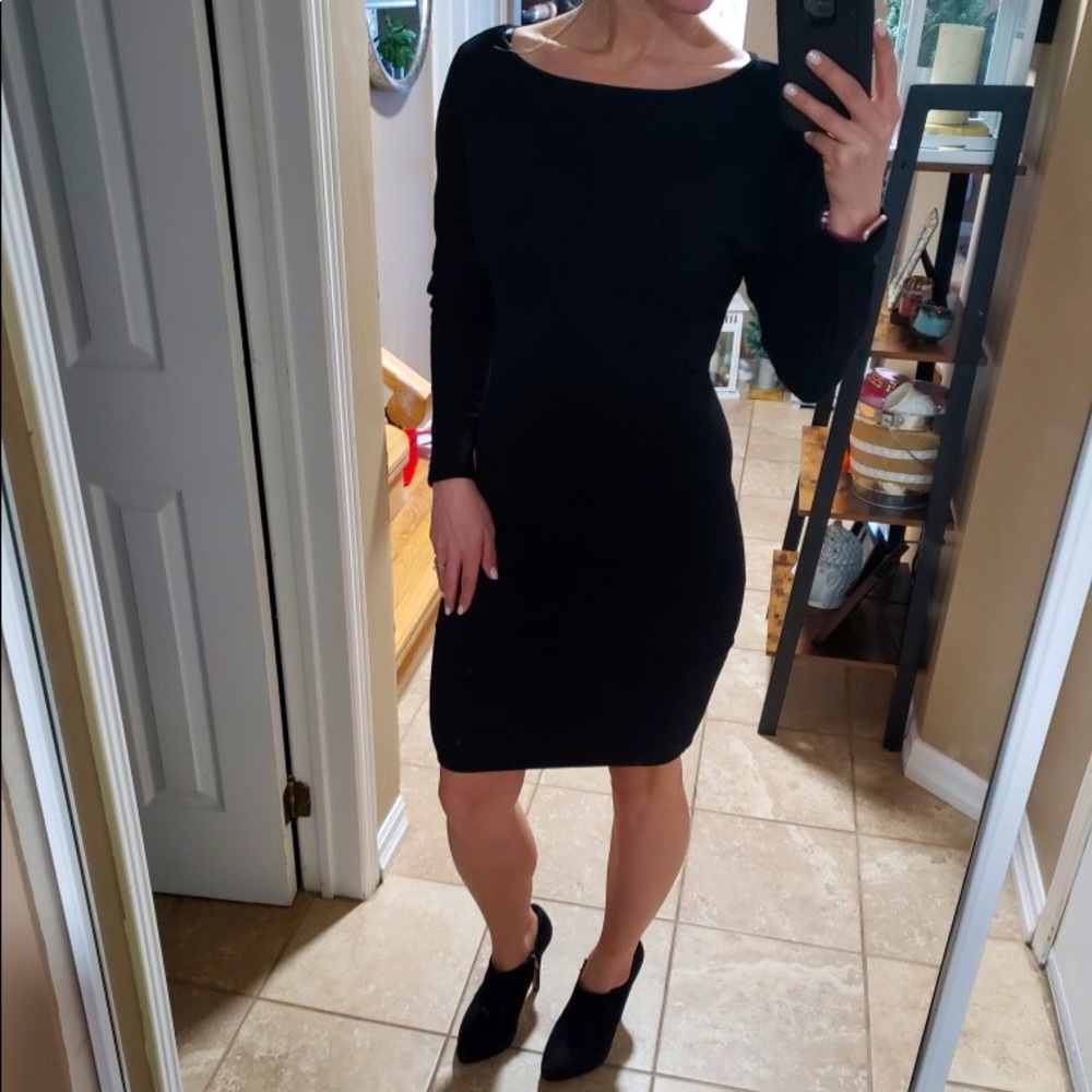 BLACK DRESS